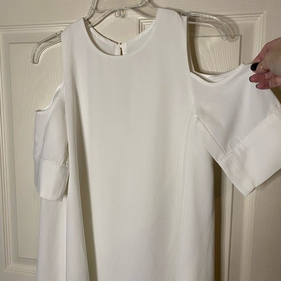 She’s White Peekaboo Dress - Picture 3 of 7